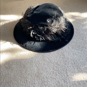 1920 black velvet and ostrich feather hat